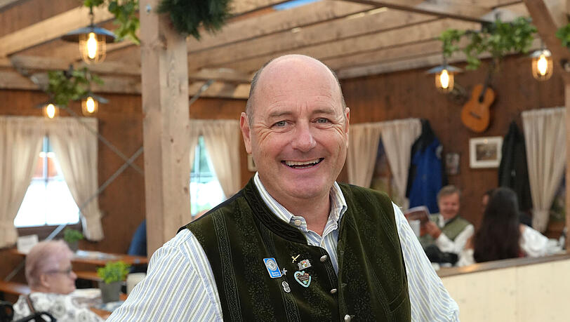 Die AZ traf "Dahoam is Dahoam"-Star Bernhard Ulrich auf der Wiesn. Die AZ traf "Dahoam is Dahoam"-Star Bernhard Ulrich auf der Wiesn.