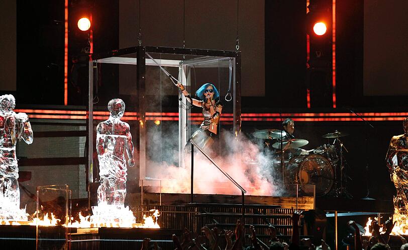Katy Perry in Flammen: Nach der beinahe schon freundschaftlichen Scheidung von Russel Brand noch sexier...