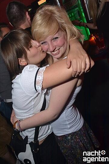 Party Pornös in der Nachtgalerie. Mehr Bilder gibt's unter www.nachtagenten.de