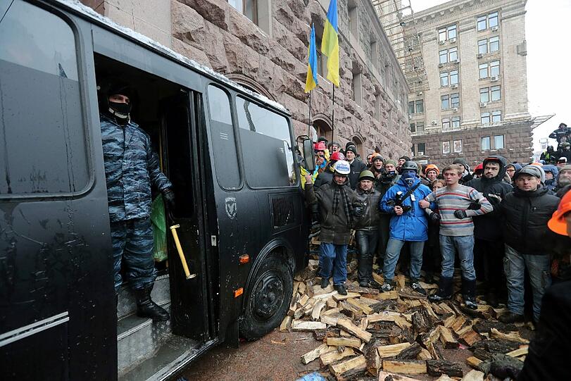 Bilder von den Protesten in der Ukraine. Die Gewalt der Regierung wird von Tag zu Tag härter.