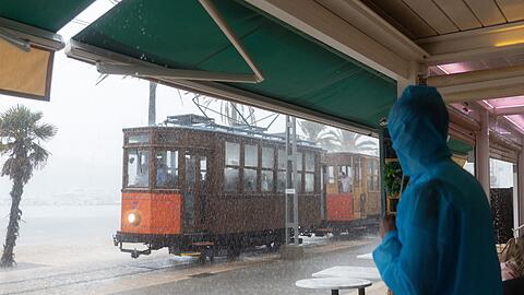 Es gab mehr als 130 wetterbedingte Eins&auml;tze.