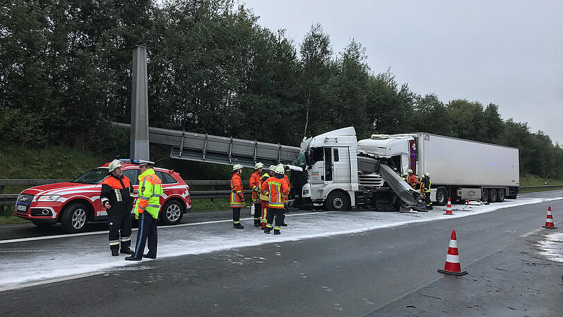 Die Bilder vom spektakulären Unfall auf der A9.