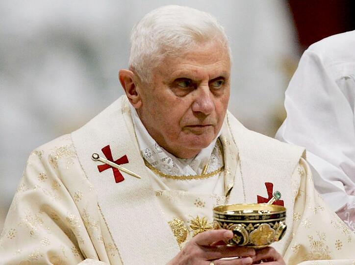 Papst Benedikt XVI. hat erst kürzlich wieder die Ablehnung der Verhütung durch die katholische Kirche bekräftigt. (Archivbild)