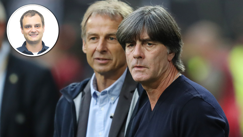 Joachim Löw (rechts) fordert mehr Zeit für seinen Umbruch in der Nationalmannschaft
