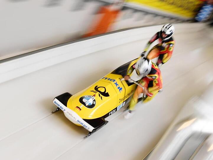 Die deutschen Bobfahrerinnen Mariama Jamanka und Annika Drazek haben beim Weltcup-Rennen in Königssee den EM-Titel geholt.
