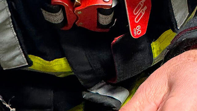 Mit Feingef&uuml;hl und etwas Gel konnte die Feuerwehr den Jungen aus seiner misslichen Situation befreien.