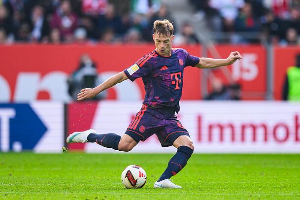 Joshua Kimmich soll nach einem privaten Schicksalsschlag in dieser Woche wieder am Ball sein. (Archivbild) Joshua Kimmich soll nach einem privaten Schicksalsschlag in dieser Woche wieder am Ball sein. (Archivbild)
