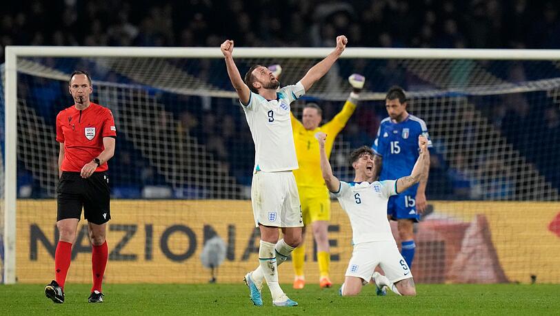 Englands Harry Kane jubelt über den Sieg gegen Italien.