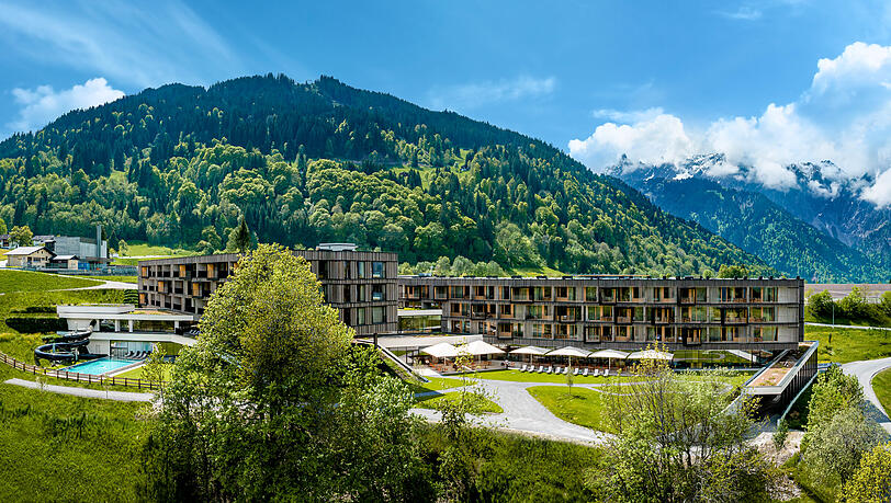 Im Fünf Sterne Falkensteiner Hotel Montafon erleben Gäste eine Familienauszeit der besonderen Art. Im Fünf Sterne Falkensteiner Hotel Montafon erleben Gäste eine Familienauszeit der besonderen Art.