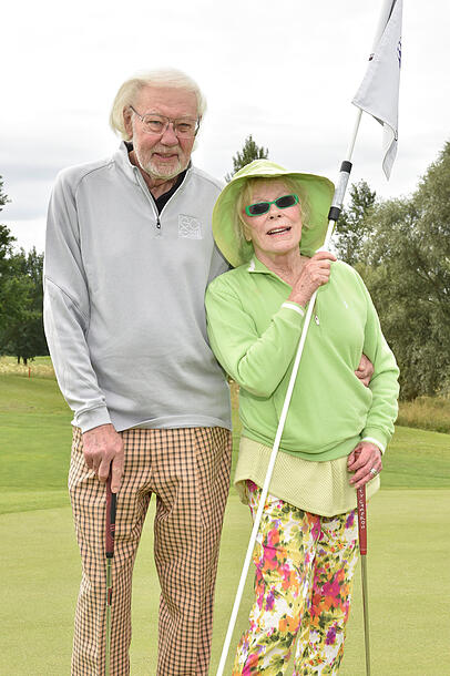 Elke Sommer und Ehemann Wolf Walther vor vier Jahren bei einem Golfturnier in Bad Griesbach Elke Sommer und Ehemann Wolf Walther vor vier Jahren bei einem Golfturnier in Bad Griesbach
