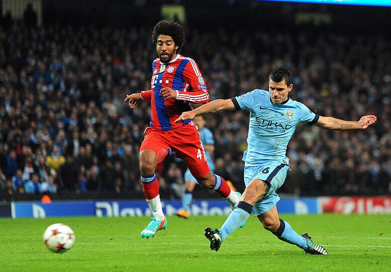 Dreierpack: City-Stürmer Sergio Aguero traf gleich dreimal ins Tor des FC Bayern.