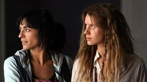 Freundinnen: Ana (Manuela Vellés, r.) und Linda (Bebe).
