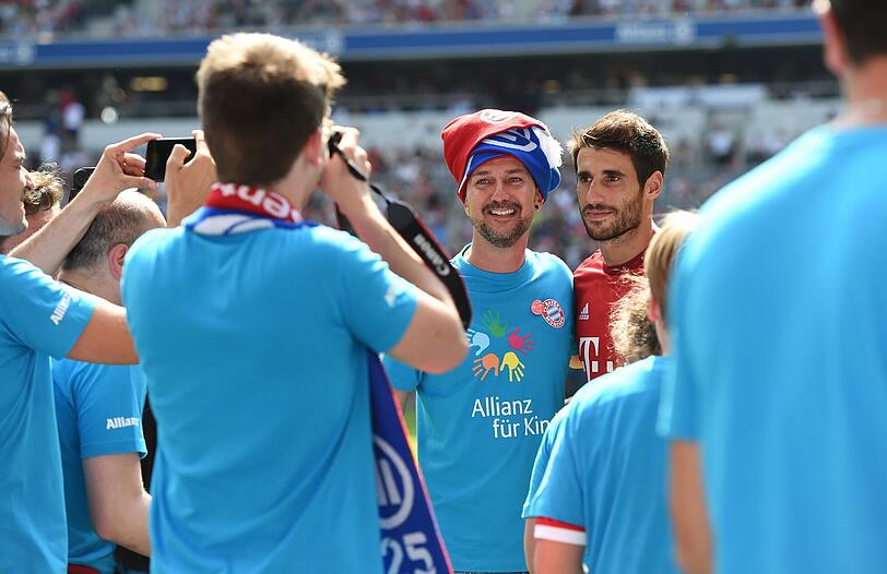 Die Bilder von der Teampresentation und dem anschließenden Showtraining des neuen FC Bayern-Kaders.