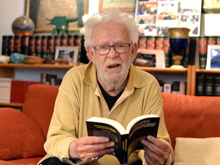 Etablierte das Genre des Regionalkrimis: Jacques Berndorf.
