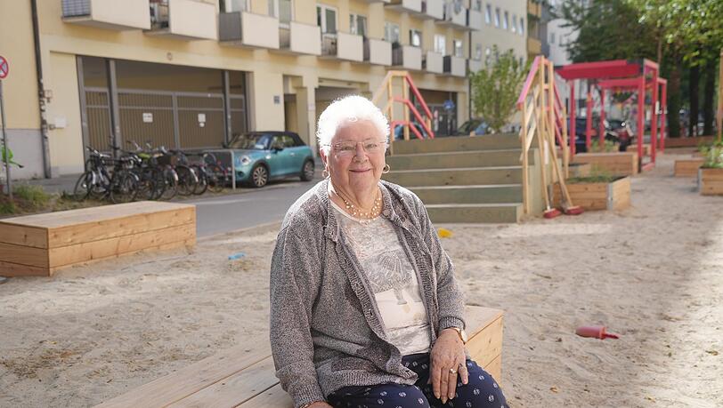 Ruth Possner (89) sieht in der Umgestaltung der Kolumbusstraße eine Geldverschwendung, weil die Isar-Grünanlagen in direkter Nähe sind. Ruth Possner (89) sieht in der Umgestaltung der Kolumbusstraße eine Geldverschwendung, weil die Isar-Grünanlagen in direkter Nähe sind.
