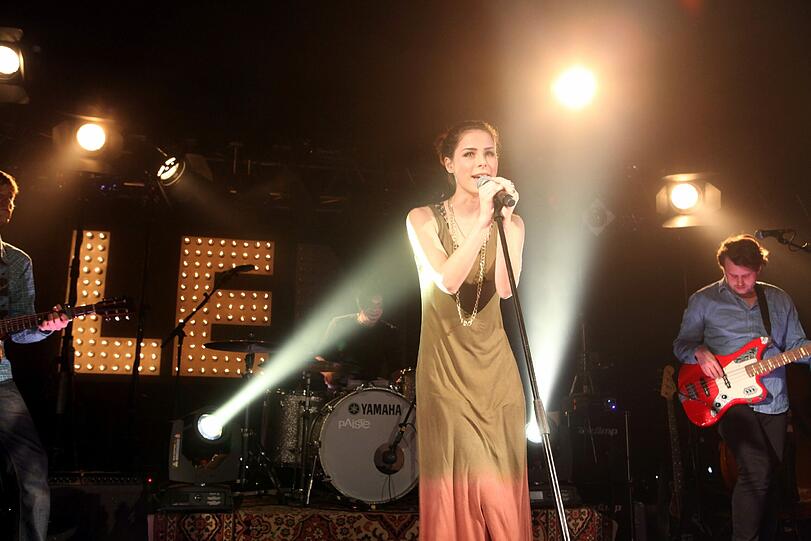 Die süße Lena Meyer-Landrut bei ihrem Auftritt in der Theaterfabrik in München. Die Bilder vom Konzert