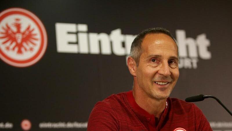 Kann sich auf zahlreiche Eintracht-Fans in Rom freuen: Frankfurt-Coach Adi Hütter.