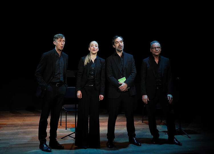 "Post von Karlheinz" im Metropoltheater.