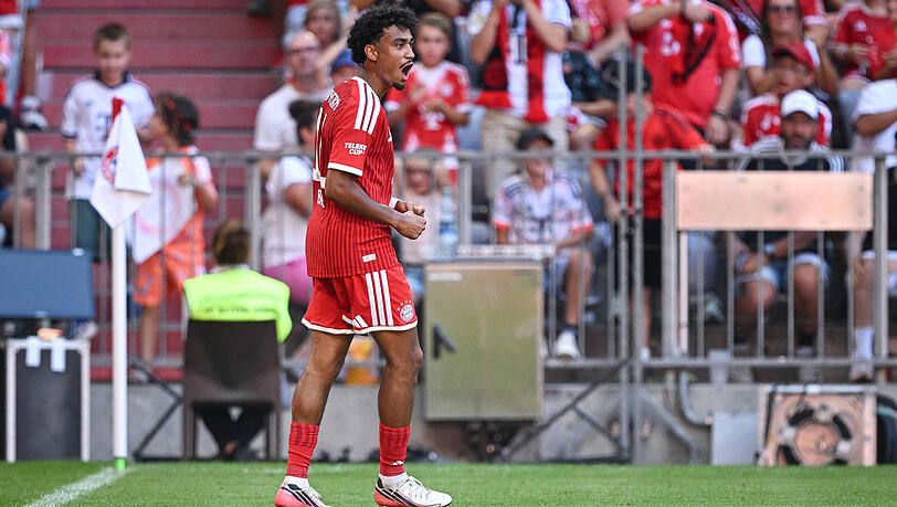 Erstes Tor für Bayern: Brown. Erstes Tor für Bayern: Brown.