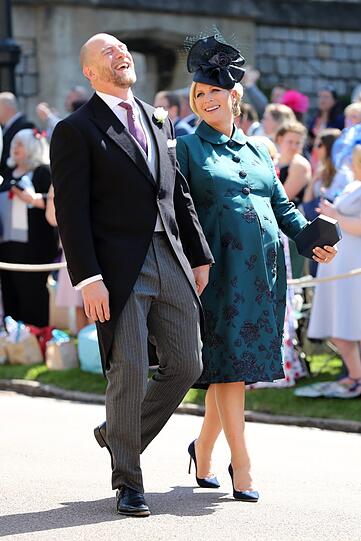 Hat Zara Tindall, die Lieblingsenkelin der Queen, ihrem Gatten Mike Tindall gerade einen Witze erzählt?