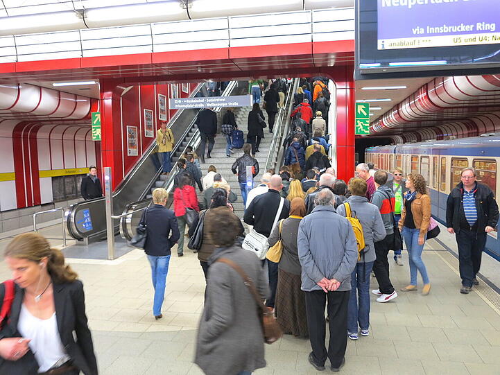 Die Fahrtreppe am Zugang Süd.