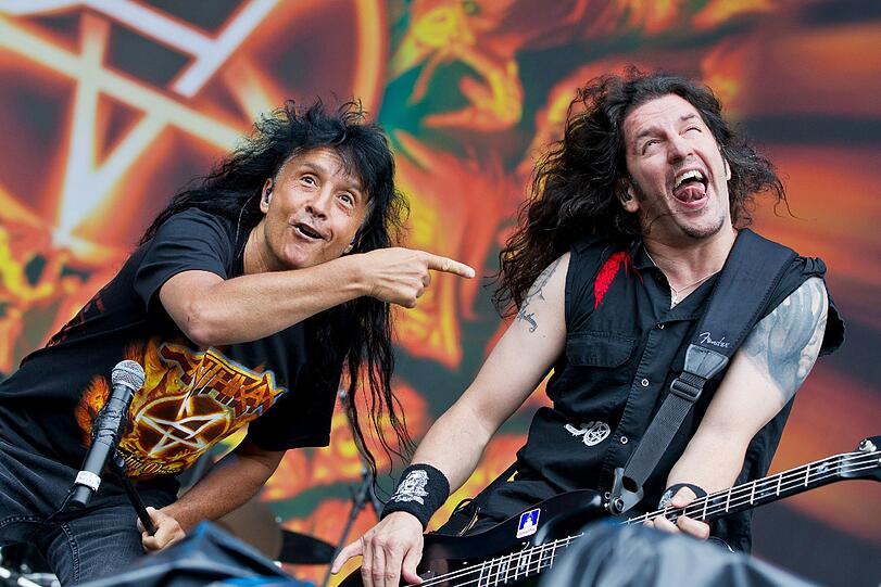 Die Metalband Anthrax rockt auf der Bühne in Nürnberg beim Musikfestival "Rock im Park".