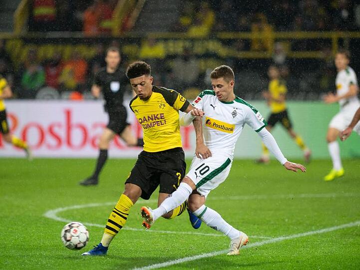 Das Bundesliga-Spitzenspiel Borussia Dortmund gegen Borussia Mönchengladbach schauten am Freitagabend 6,92 Millionen Zuschauer.