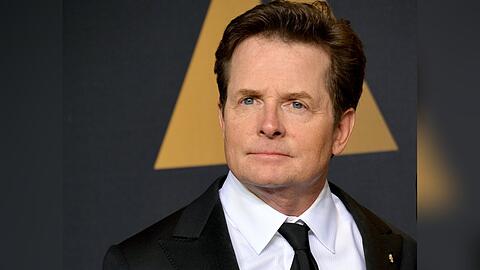 Michael J. Fox auf einer Veranstaltung.