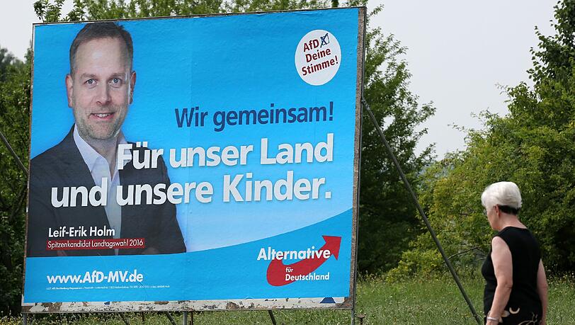 Nach einer am Mittwoch veröffentlichten Insa-Umfrage käme die CDU in Mecklenburg-Vorpommern nur auf 20 Prozent - die AfD hingegen auf 23 Prozent. Foto: Bernd Wüstneck Nach einer am Mittwoch veröffentlichten Insa-Umfrage käme die CDU in Mecklenburg-Vorpommern nur auf 20 Prozent - die AfD hingegen auf 23 Prozent. Foto: Bernd Wüstneck
