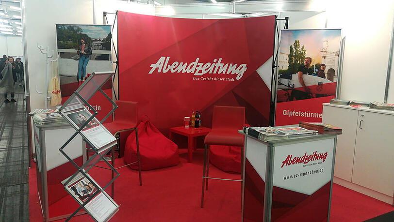 Auf der Messe Einstieg können sich Medienbegeisterte beim Stand der Abendzeitung über Einstiegsoptionen in die Welt der Zeitung informieren. Auf der Messe Einstieg können sich Medienbegeisterte beim Stand der Abendzeitung über Einstiegsoptionen in die Welt der Zeitung informieren.