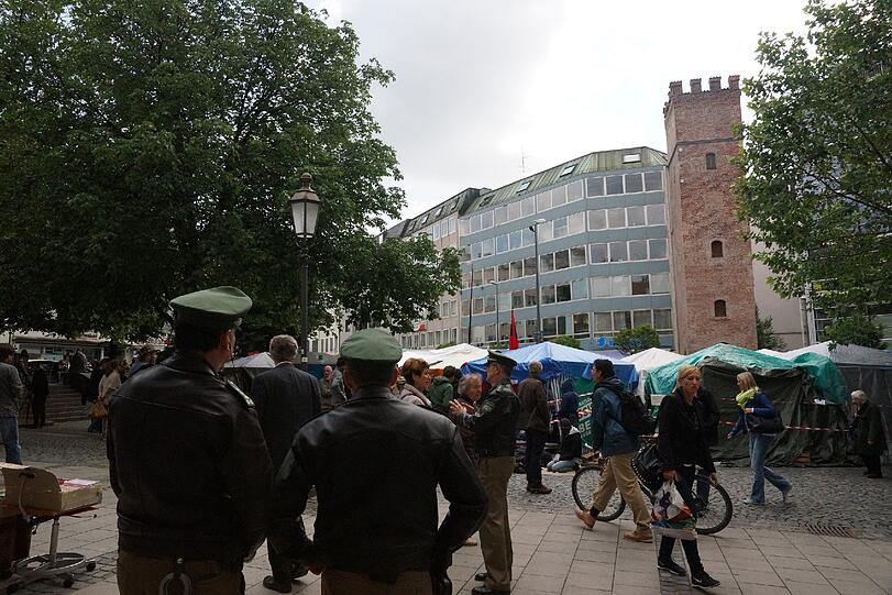 Das Camp der Hungerstreikenden auf dem Rindermarkt am  28.06.2013.