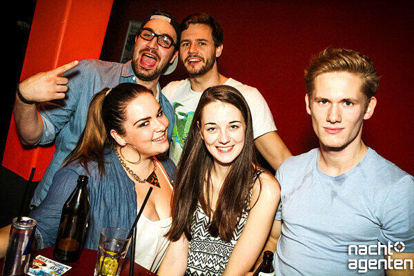 Die besten Party-Bilder vom Freitag. Hier in der Nachtgalerie.