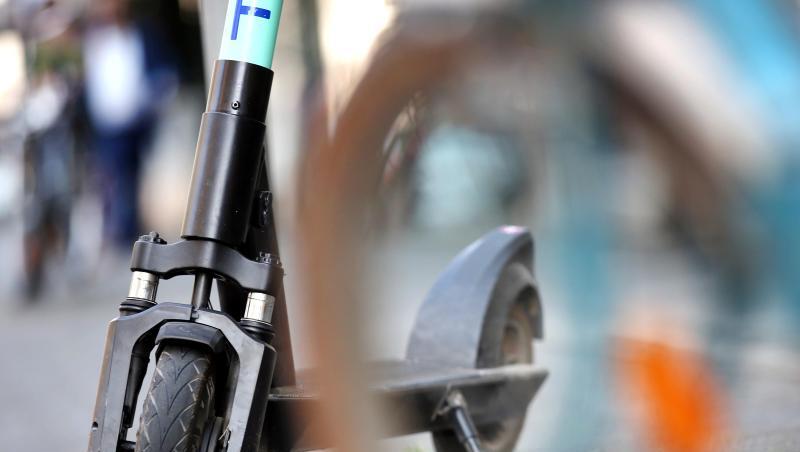 Seit Mitte Juni dürfen E-Tretroller in Deutschland auf Fahrradwegen und Straßen fahren. Seit Mitte Juni dürfen E-Tretroller in Deutschland auf Fahrradwegen und Straßen fahren.