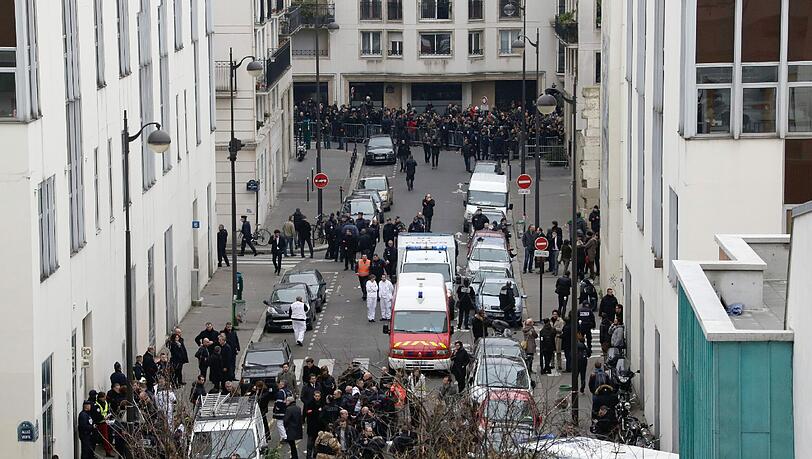 Mord-Massaker in Paris: Bilder vom Terror-Anschlag auf "Charlie Hebdo" Mord-Massaker in Paris: Bilder vom Terror-Anschlag auf "Charlie Hebdo"
