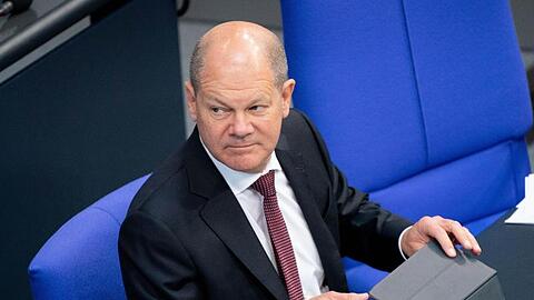 Bundesfinanzminister Scholz im Bundestag. Es wird erwartet, dass die Einnahmen des Staates zum ersten Mal seit der Finanzkrise 2009 wieder deutlich sinken.