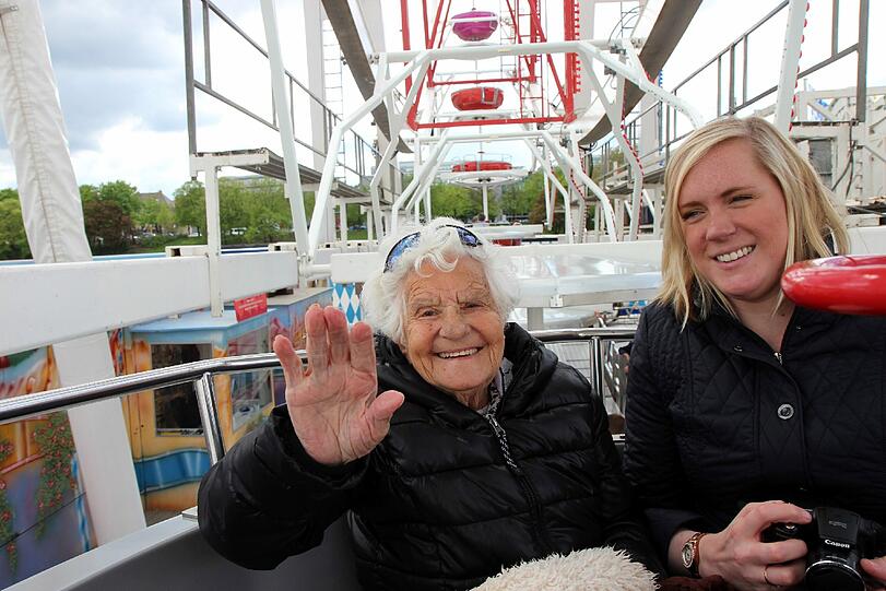 ...rauf aufs Riesenrad!