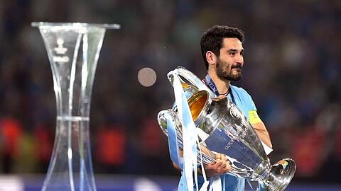 Fußballprofi Ilkay Gündogan nach dem Triple-Sieg mit Manchester City. Gündogan wurde zu Deutschlands Fußballer des Jahres gewählt.