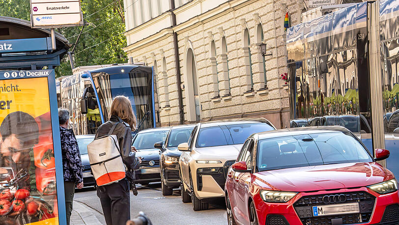 Stau ist ein Dauerzustand in München - in anderen Städten Europas geht man andere Wege. Was man von Wien, Paris und Barcelona lernen kann. Stau ist ein Dauerzustand in München - in anderen Städten Europas geht man andere Wege. Was man von Wien, Paris und Barcelona lernen kann.