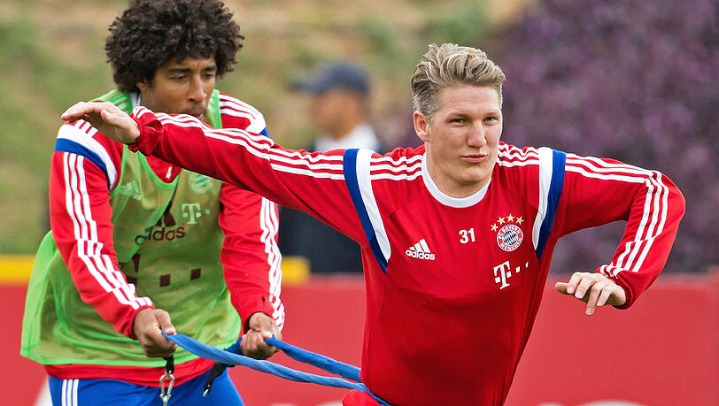 Nach kurzer Trainingspause schon wieder zurück auf dem Rasen: Bastian Schweinsteiger Nach kurzer Trainingspause schon wieder zurück auf dem Rasen: Bastian Schweinsteiger