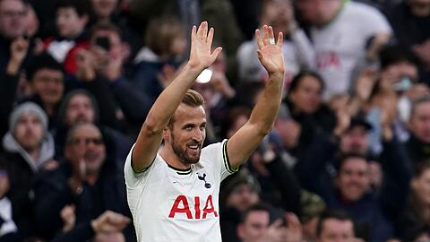 Harry Kane soll zumindest zögern – wechselt er doch nicht zum FC Bayern?
