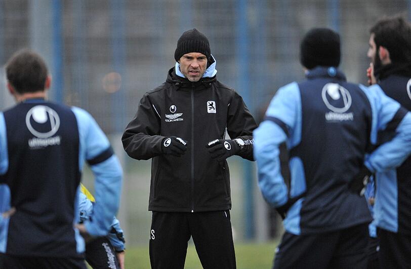 Jetzt geht's endlich wieder sportlich zur Sache: Der TSV 1860 startet in die Vorbereitung für die Rückrunde. Die Bilder vom Trainingsauftakt an der Grünwalder