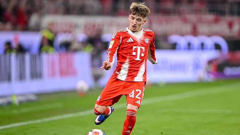 Darf womöglich bald auch das DFB-Trikot tragen: Bayerns Jungstar Lennart Karl. (Archivbild) Darf womöglich bald auch das DFB-Trikot tragen: Bayerns Jungstar Lennart Karl. (Archivbild)