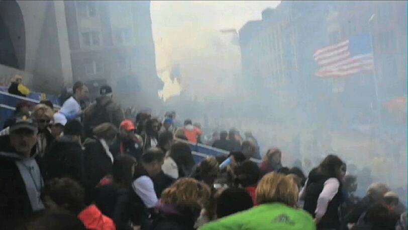 Drei Tote und mehr als 140 Verletzte - Bilder vom Bombenterror in Boston