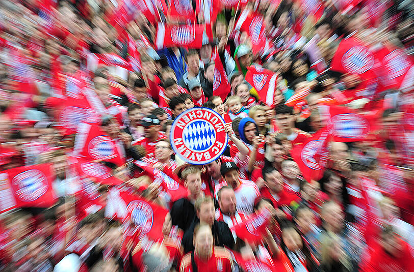 Ein vollgepackter Samstag für die Bayern-Fans: Fanfest, Teampräsentation und Legendenspiel