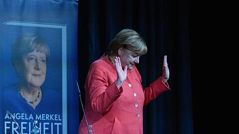 Bei ihrer Lesung in Peenem&uuml;nde erhielt Angela Merkel viel freundlichen Applaus von den 1.200 Menschen im Publikum. (Archivbild)