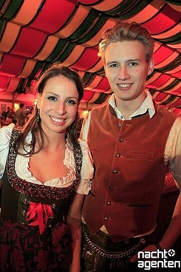 Dirndl, Lederhosen und viel Spaß: Die Party "Tracht und Pracht" am Samstag im Hippodrom auf der Theresienwiese. Mehr Bilder unter: www.nachtagenten.de.