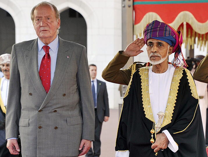 Der Sultan von Oman, Qabus bin Said al-Said (r., hier mit dem ehemaligen spanischen König Juan Carlos), spendiert 17 Millionen Euro für den Neubau der Haunerschen Kinderklinik in Großhadern.