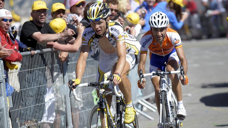 Tony Martin (l) wird kurz vor dem Ziel von Juan Manuel Garate gestellt. Tony Martin (l) wird kurz vor dem Ziel von Juan Manuel Garate gestellt.