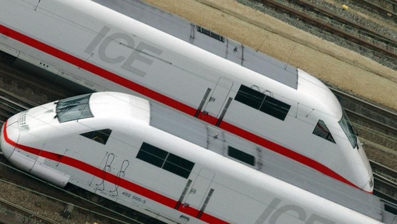 ICE-Züge der Deutschen Bahn (Archivbild) ICE-Züge der Deutschen Bahn (Archivbild)