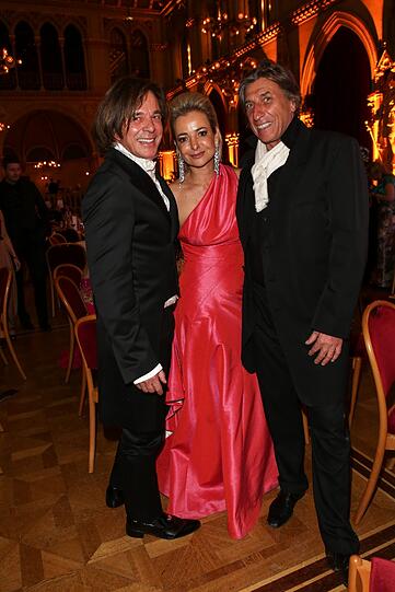 Jürgen Drews und TV-Produzent Norbert Blecha mit Laila Schlereth